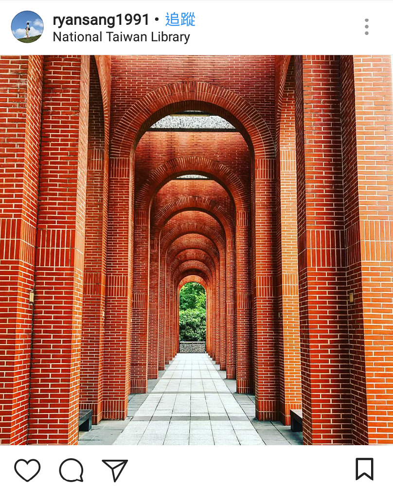 全台灣現在有許多有特色建築外觀及內部的圖書館,讓你在享受書生氛圍下,還能在舒適環境優美的IG打卡。 全台灣現在有許多有特色建築外觀及內部的圖書館,讓你在享受書生氛圍下,還能在舒適環境優美的IG打卡。