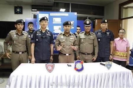 泰國旅遊局公布逮捕中國籍無照導遊的圖片。 泰國旅遊局公布逮捕中國籍無照導遊的圖片。