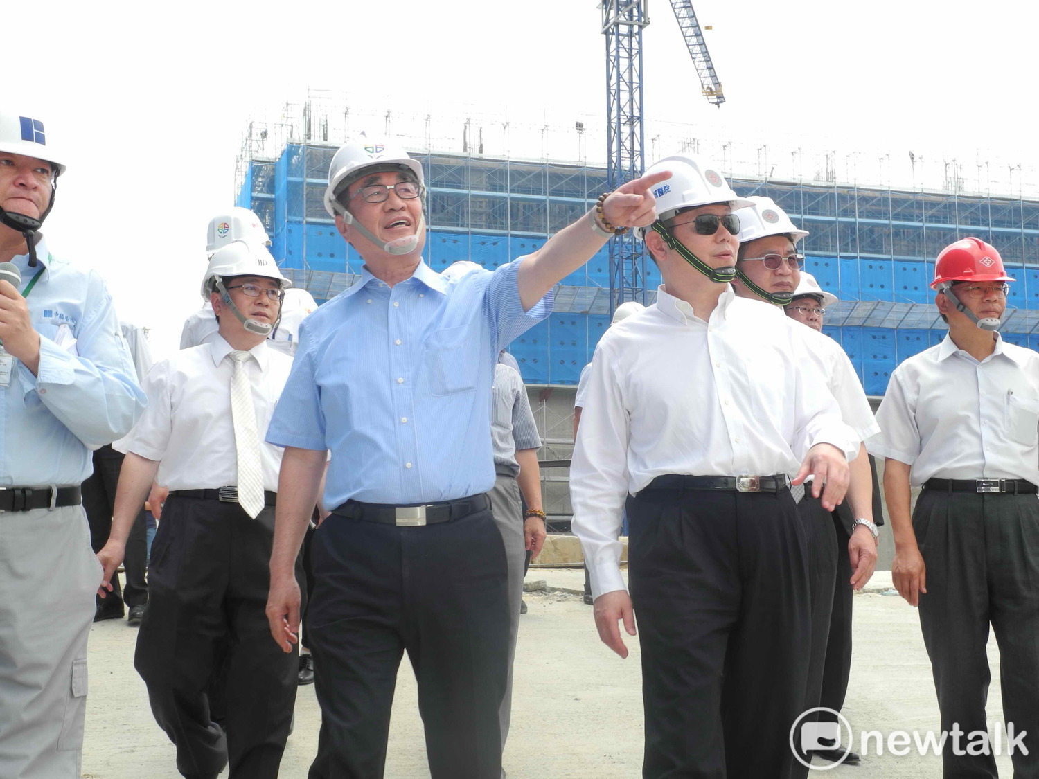 「新北市立土城醫院BOT案」目前已進行地上第5、6層結構，工程進度已達30.83％，較原訂進度微幅超前。 