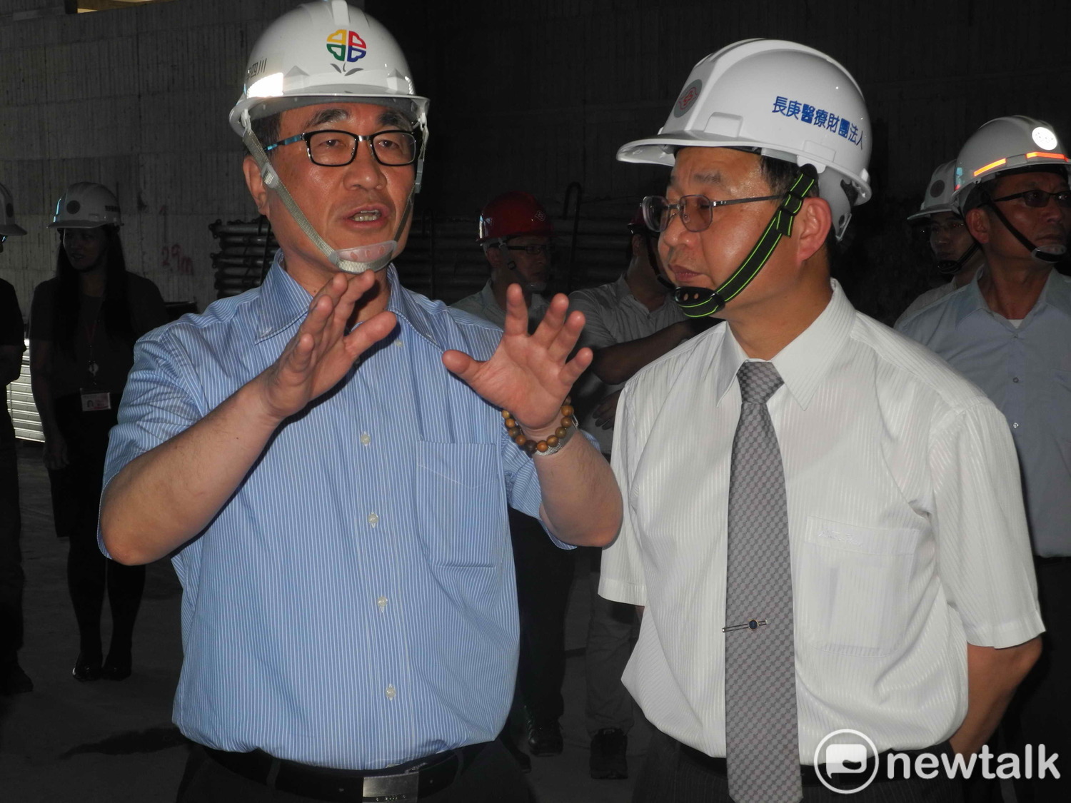「新北市立土城醫院BOT案」目前已進行地上第5、6層結構，工程進度已達30.83％，較原訂進度微幅超前。 