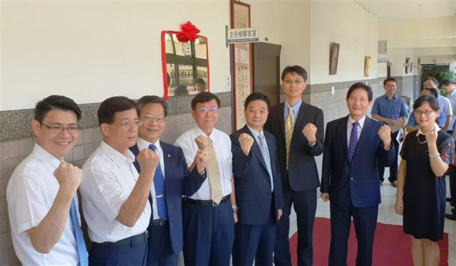 高雄地檢署「查察賄選及暴力執行小組」正式掛牌運作。 高雄地檢署「查察賄選及暴力執行小組」正式掛牌運作。