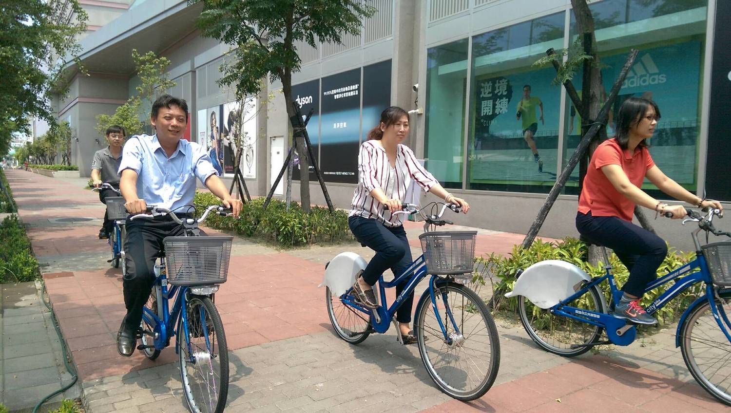 以後在高雄市其公共腳踏車更有保障，如果在租賃騎行期間發生意外住院是可以申請理賠的！