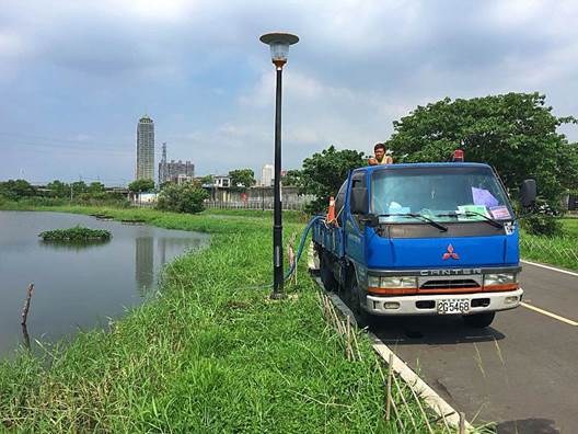 新北市利用滯洪池儲存雨水回收再利用。 圖 : 新北市政府/提供 新北市利用滯洪池儲存雨水回收再利用。 圖 : 新北市政府/提供