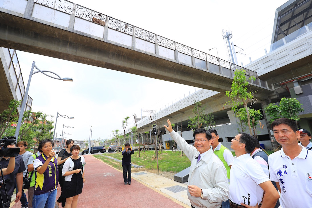 台中鐵路高架化10月二階段啟用，豐原東北街拓寬及心鎖橋配合拆除。