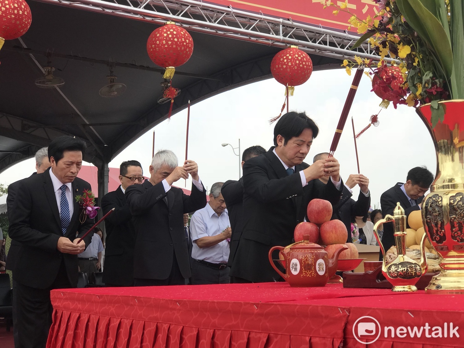 行政院長賴清德期勉中華郵政成為帶動台灣跨境電子商務及物流產業發展的領頭羊角色。