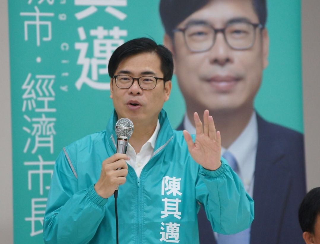 陳其邁希望加速仁武產業園區的推動,讓周邊工廠可以進駐,促進在地產業群聚及轉型。 陳其邁希望加速仁武產業園區的推動,讓周邊工廠可以進駐,促進在地產業群聚及轉型。