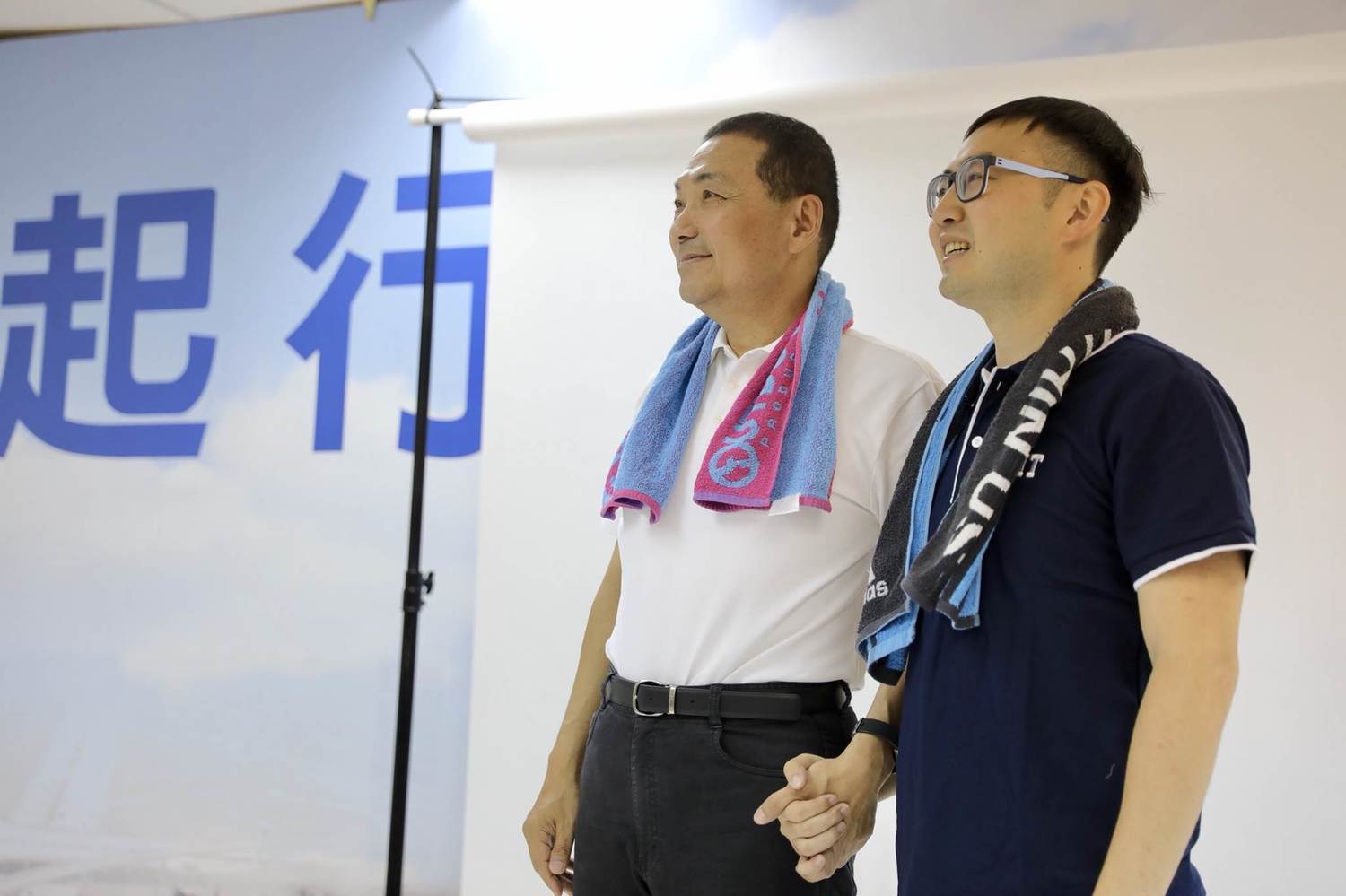 侯友宜與議員王明麗(土樹三鶯選區)合拍宣傳照。 侯友宜與議員王明麗(土樹三鶯選區)合拍宣傳照。