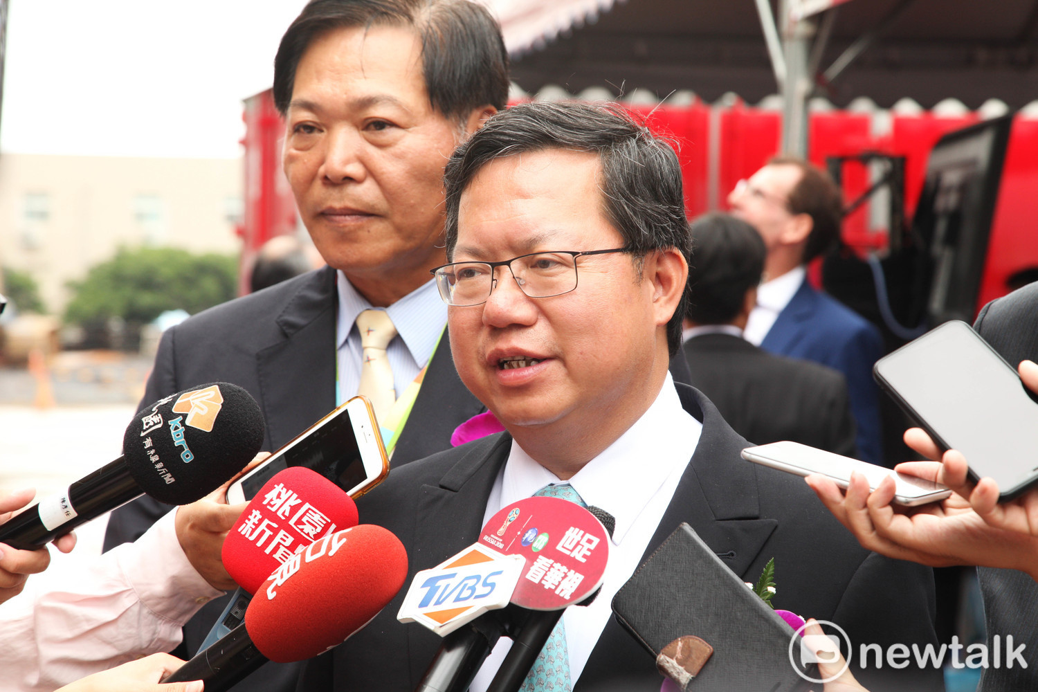 華航子公司臺灣飛機維修公司新二機棚廠今天舉行上樑典禮，預計2019年3月正式落成啟用。
