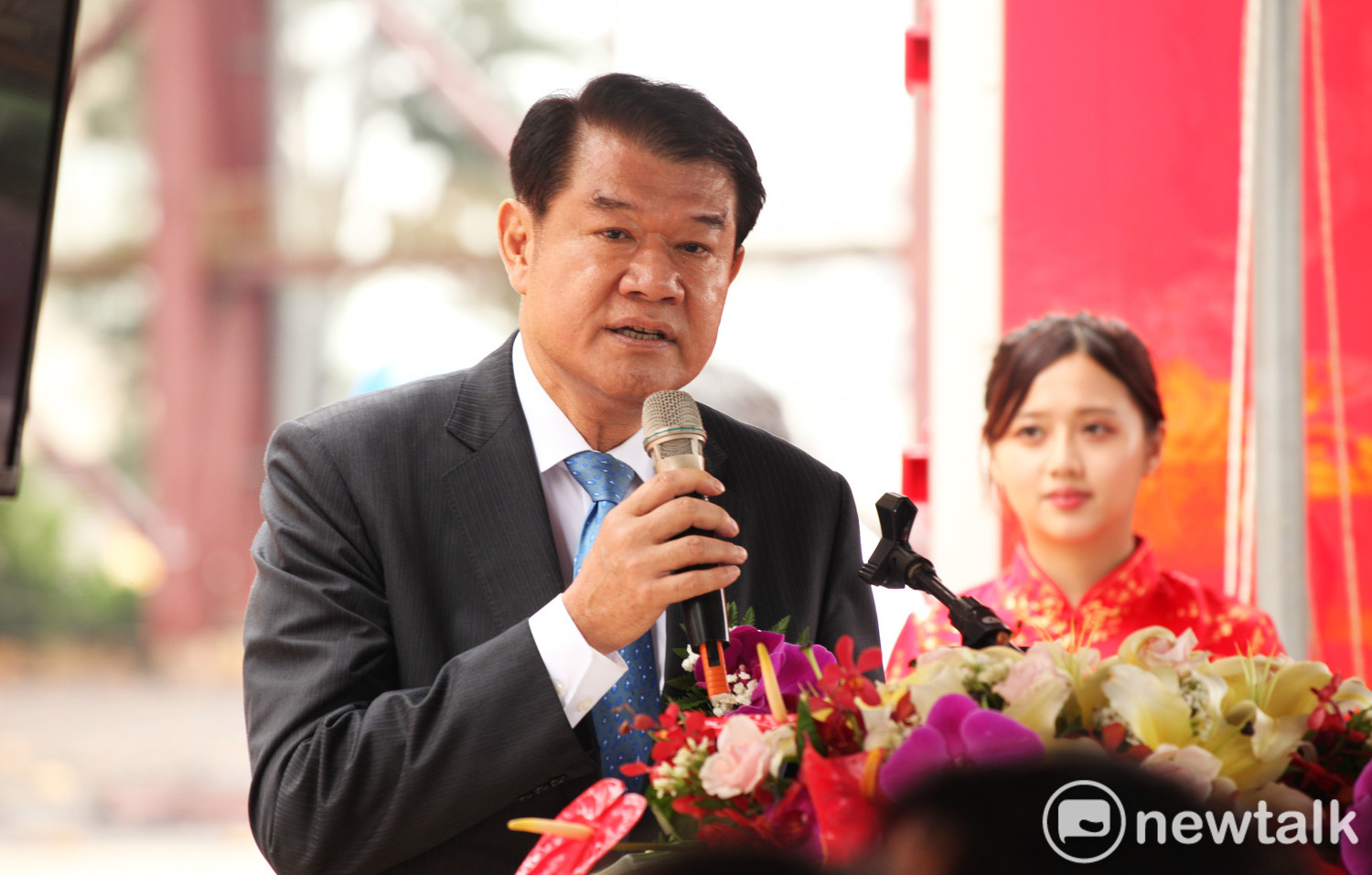 華航子公司臺灣飛機維修公司新二機棚廠今天舉行上樑典禮，預計2019年3月正式落成啟用。