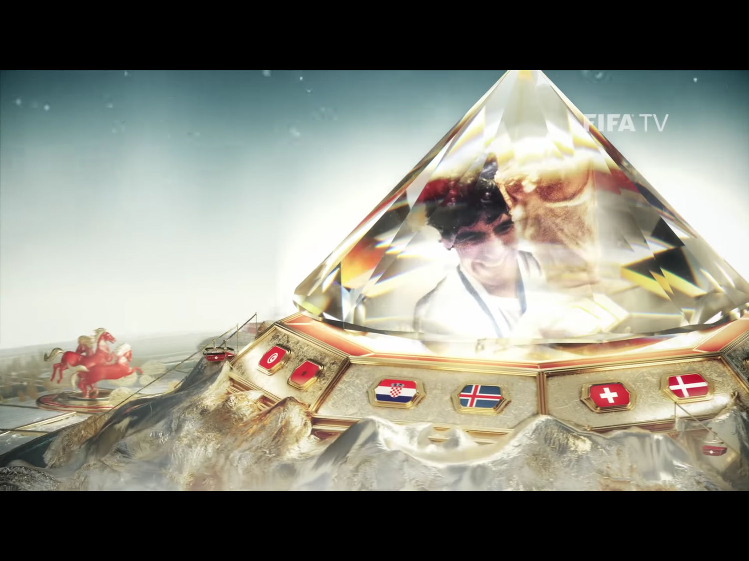 普萊妮娃指出,她仍希望俄國民眾結婚只需出於相愛、不用顧慮種族問題,但「非混血兒與混血兒,絕對是兩回事」。她澄清,自己絕不是種族主義者,但深知孩子們的未來境遇。 普萊妮娃指出,她仍希望俄國民眾結婚只需出於相愛、不用顧慮種族問題,但「非混血兒與混血兒,絕對是兩回事」。她澄清,自己絕不是種族主義者,但深知孩子們的未來境遇。