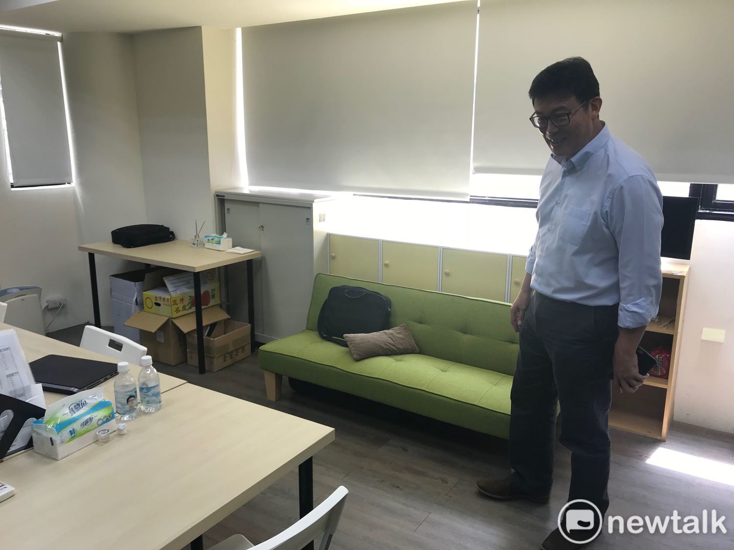 民進黨新北市長參選人姚文智今日召開「劍青作短期安置 才是真救急」記者會。 民進黨新北市長參選人姚文智今日召開「劍青作短期安置 才是真救急」記者會。
