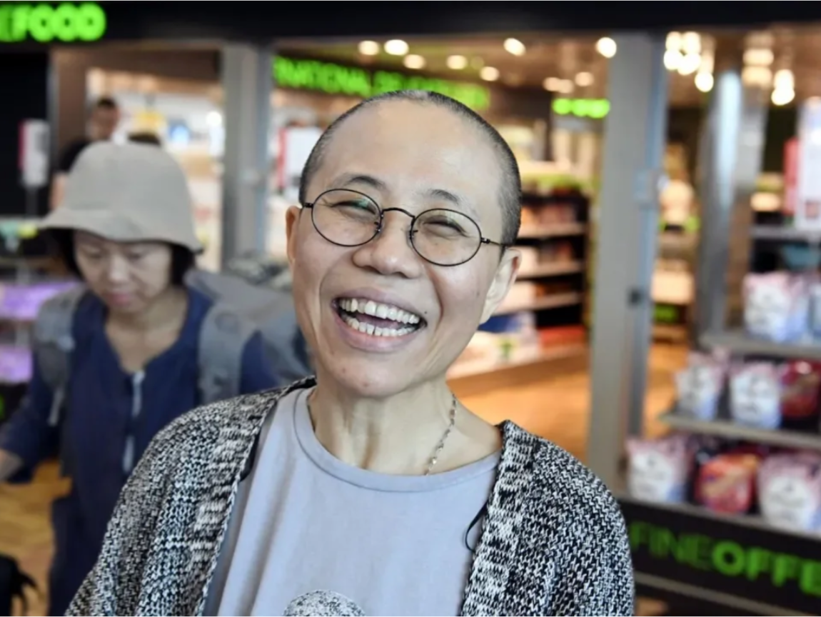 據了解,現年57歲的劉霞目前住在德國政府安排的公寓。由於她還很虛弱,醫生建議她先休養身體,暫時不要接受媒體採訪。 據了解,現年57歲的劉霞目前住在德國政府安排的公寓。由於她還很虛弱,醫生建議她先休養身體,暫時不要接受媒體採訪。