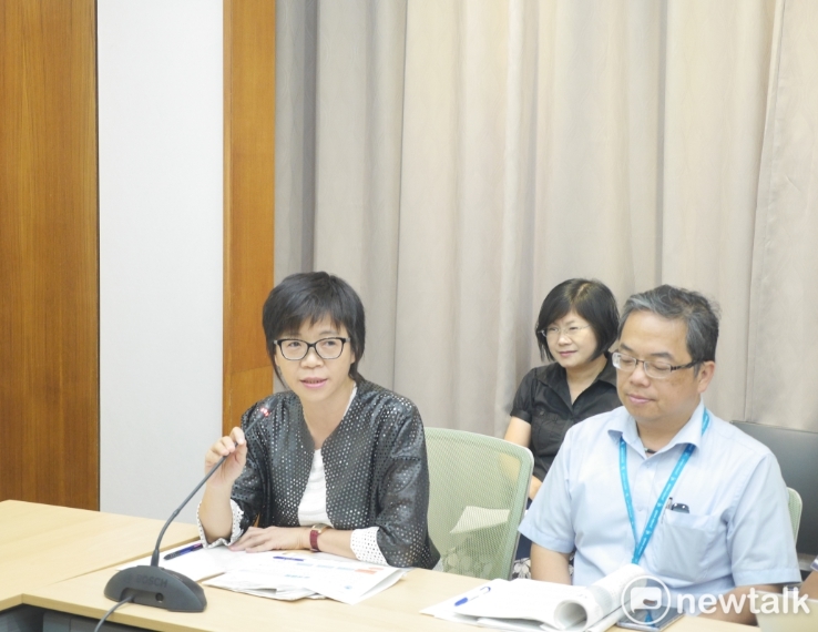 衛福部護理及健康照護司長蔡淑鳳強調,因駐地醫療專機的便利性,時間可以減少一倍,救援將從離島地區做起。 圖:聶良恩/攝 衛福部護理及健康照護司長蔡淑鳳強調,因駐地醫療專機的便利性,時間可以減少一倍,救援將從離島地區做起。 圖:聶良恩/攝