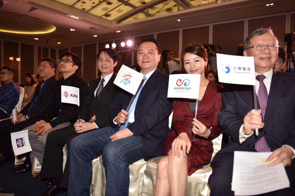 許立明表示,高雄是最支持電競產業,也是最適合電競發展的城市。 圖:翻攝許立明臉書 許立明表示,高雄是最支持電競產業,也是最適合電競發展的城市。 圖:翻攝許立明臉書