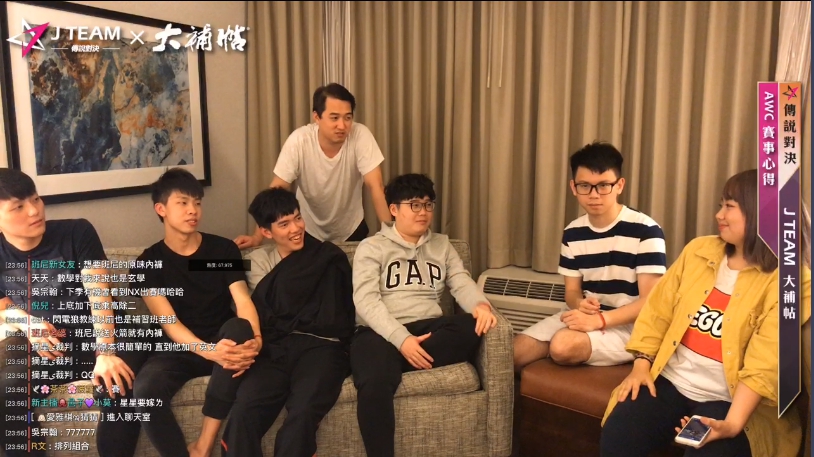 儘管這場洛杉磯之旅已經進入尾聲,J Team還是在當地飯店開實況與粉絲互動。 儘管這場洛杉磯之旅已經進入尾聲,J Team還是在當地飯店開實況與粉絲互動。