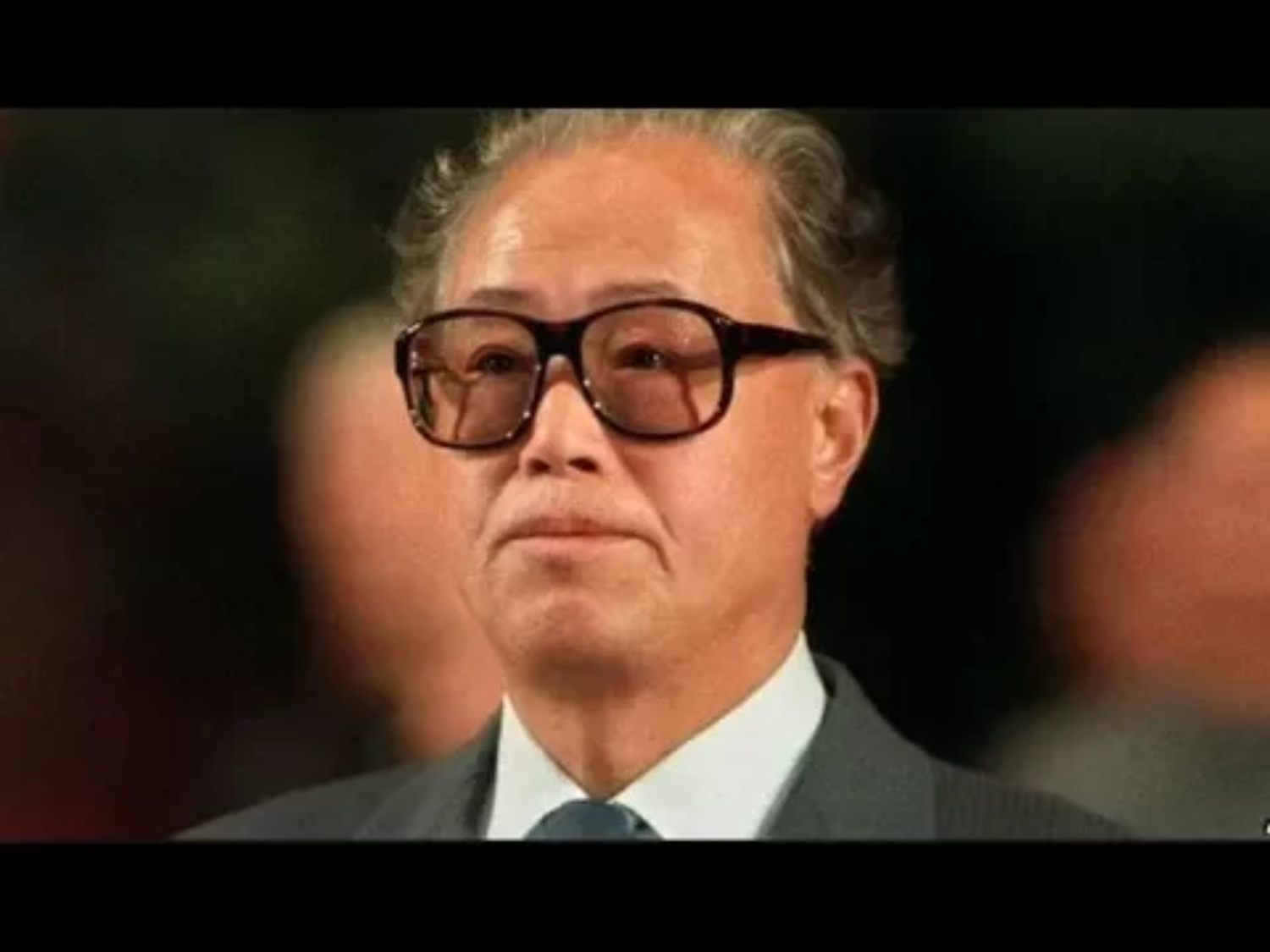1987年的北戴河會議期間,由描述文革歲月的傷痕文學改編,謝晉導演、劉曉慶主演但尚未公演的《芙蓉鎮》,便放映給時任中共總書記的趙紫陽看。看完後,一位書記處書記問趙紫陽,「這個電影可以公演嗎?」趙答,「我們是來看電影的,不是來審查電影的,以後中央不審查電影」。 圖:翻攝自Youtube 1987年的北戴河會議期間,由描述文革歲月的傷痕文學改編,謝晉導演、劉曉慶主演但尚未公演的《芙蓉鎮》,便放映給時任中共總書記的趙紫陽看。看完後,一位書記處書記問趙紫陽,「這個電影可以公演嗎?」趙答,「我們是來看電影的,不是來審查電影的,以後中央不審查電影」。 圖:翻攝自Youtube