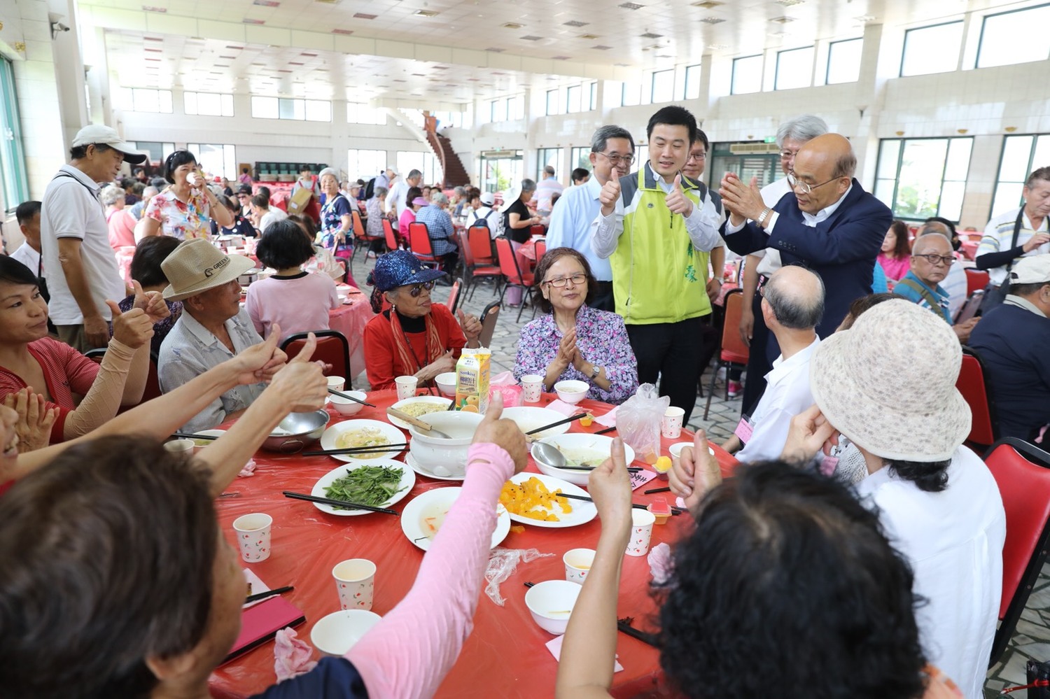 蘇貞昌說當年他有感於金瓜地瓜缺乏行銷,因此辦了「金山地瓜節」,讓金山地瓜大大出名。 蘇貞昌說當年他有感於金瓜地瓜缺乏行銷,因此辦了「金山地瓜節」,讓金山地瓜大大出名。