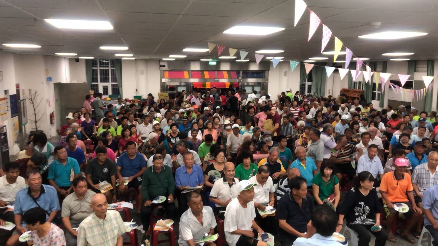 參加李進勇坐談會的踴躍民眾。 圖 : 李進勇競選辦公室/提供 參加李進勇坐談會的踴躍民眾。 圖 : 李進勇競選辦公室/提供