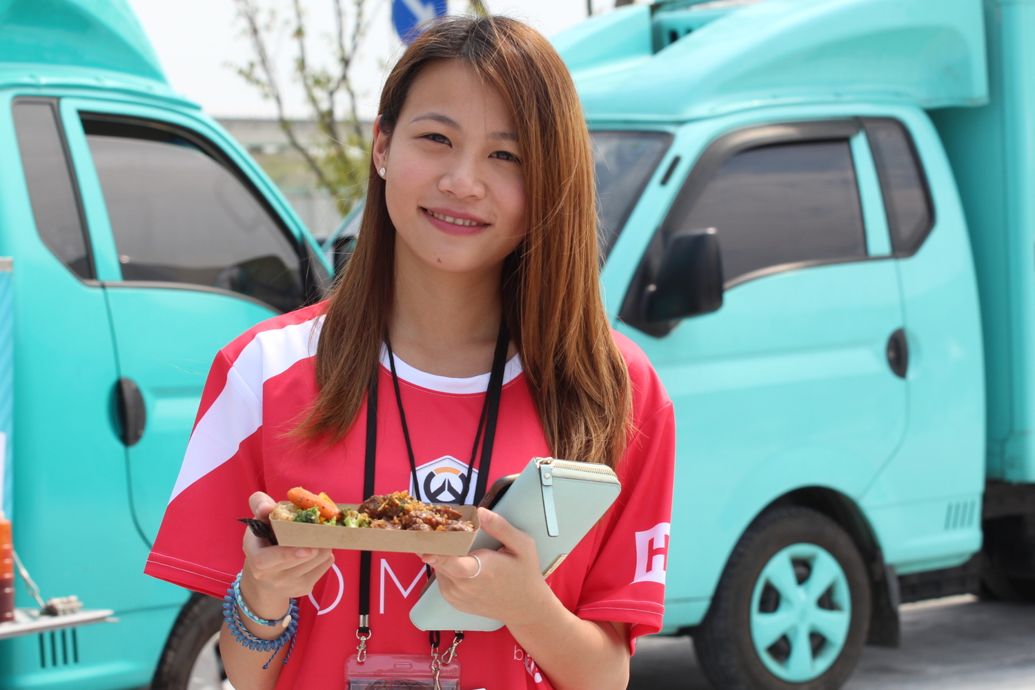 場館外餐車售有令人食指大動的韓國美食。