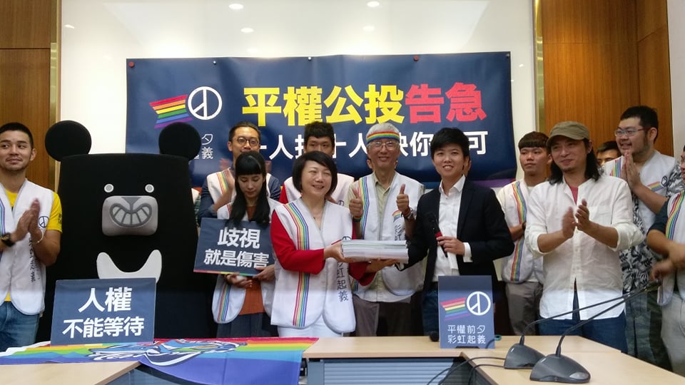 范雲送連署書。 圖:陳佩君/攝 范雲送連署書。 圖:陳佩君/攝