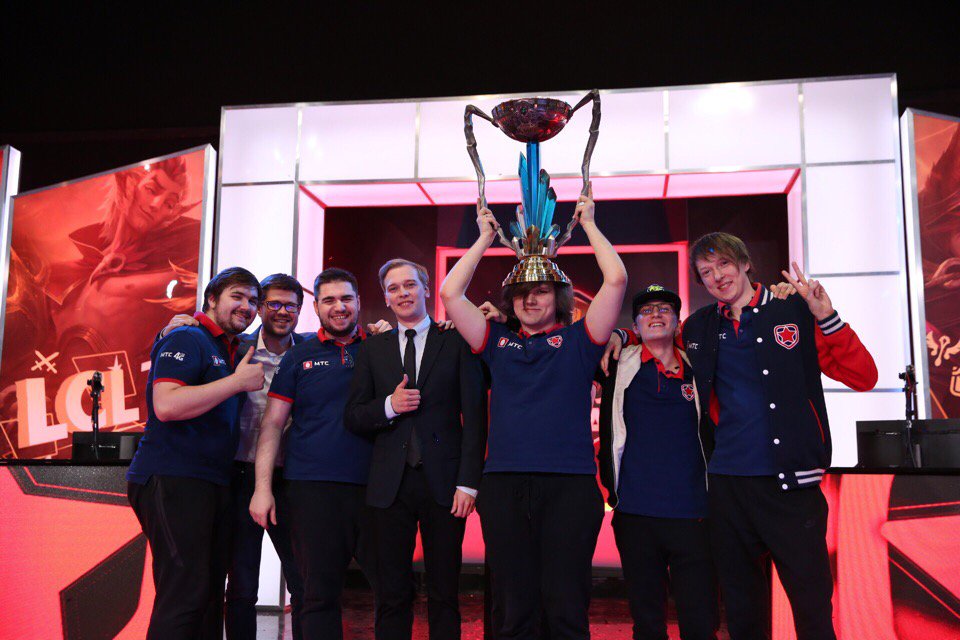 代表獨立國協賽區出賽的俄羅斯戰隊Gambit Esports(GMB),其前身是老玩家相當熟悉世界冠軍Moscow 5。 代表獨立國協賽區出賽的俄羅斯戰隊Gambit Esports(GMB),其前身是老玩家相當熟悉世界冠軍Moscow 5。