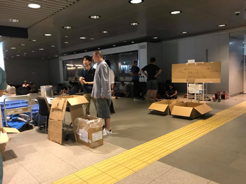 札幌避難所現況。 圖:翻攝自臉書粉專「北海道 日本 旅遊聯盟」 札幌避難所現況。 圖:翻攝自臉書粉專「北海道 日本 旅遊聯盟」