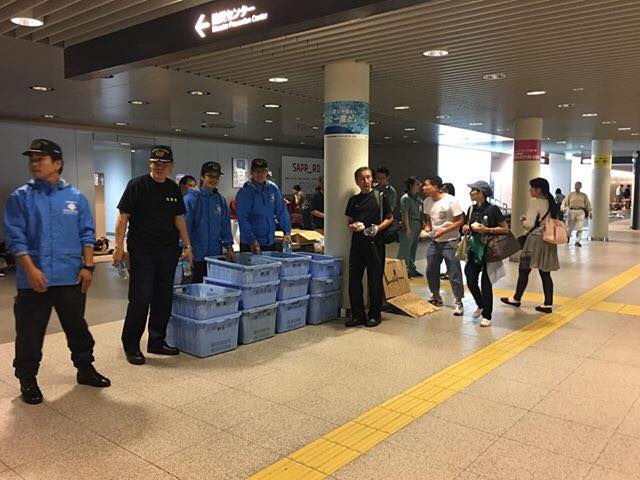 札幌避難所現況。 圖:翻攝自臉書粉專「北海道 日本 旅遊聯盟」 札幌避難所現況。 圖:翻攝自臉書粉專「北海道 日本 旅遊聯盟」