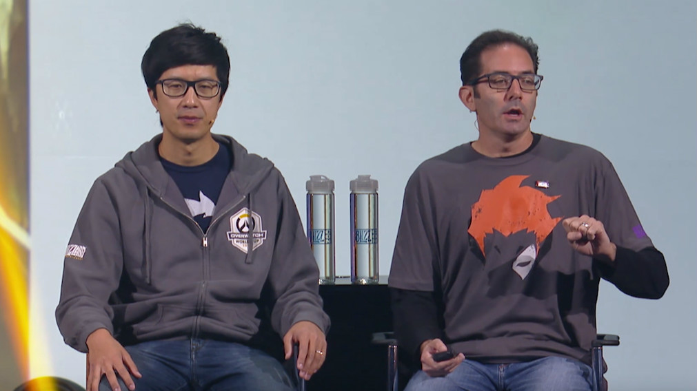 《鬥陣特攻》遊戲總監Jeff Kaplan(右)。 《鬥陣特攻》遊戲總監Jeff Kaplan(右)。