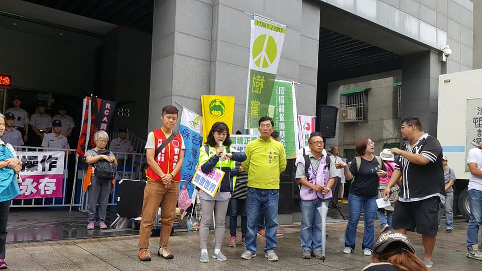 樹黨表示:不應以犧牲藻礁來換取燃煤電廠停建,因為深澳電廠本來就不需要蓋。 圖:樹黨/提供 樹黨表示:不應以犧牲藻礁來換取燃煤電廠停建,因為深澳電廠本來就不需要蓋。 圖:樹黨/提供