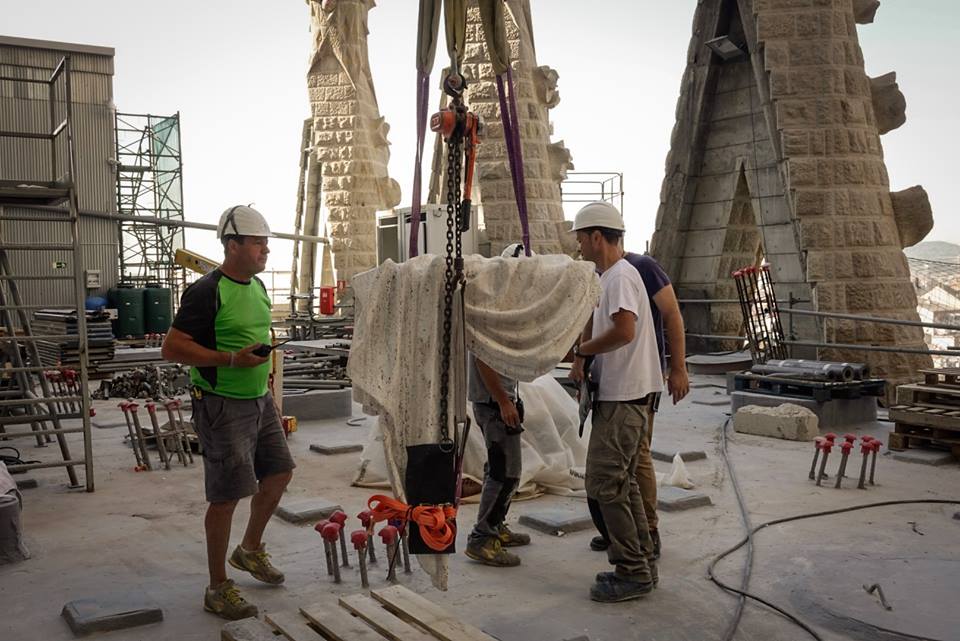 巴塞隆納聖家堂持續建造133年卻沒有獲得巴塞隆納市政府許可證,協議後將繳納4100萬美元罰款。 圖:翻攝聖家堂臉書 巴塞隆納聖家堂持續建造133年卻沒有獲得巴塞隆納市政府許可證,協議後將繳納4100萬美元罰款。 圖:翻攝聖家堂臉書