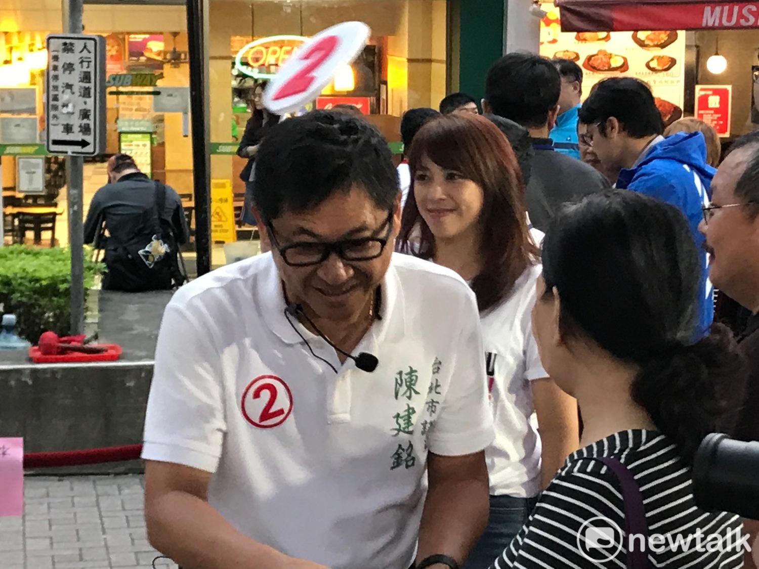陳建銘與女兒、北市觀傳局長陳思宇。 圖 : 周煊惠 / 攝 陳建銘與女兒、北市觀傳局長陳思宇。 圖 : 周煊惠 / 攝