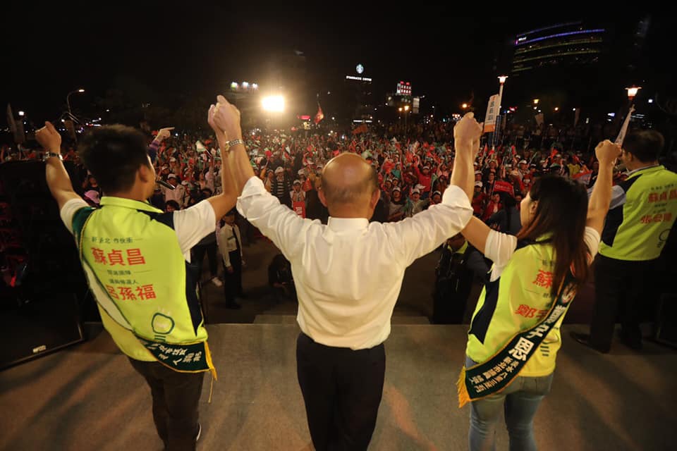 蘇貞昌向支持者致謝。 圖:蘇貞昌競選辦公室/提供 蘇貞昌向支持者致謝。 圖:蘇貞昌競選辦公室/提供