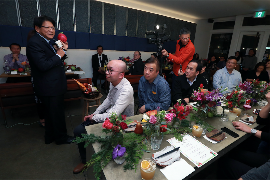透過這次餐酒會的溝通交流,屏東縣政府更加了解加拿大當地消費者的喜好。 圖:屏東縣政府/提供 透過這次餐酒會的溝通交流,屏東縣政府更加了解加拿大當地消費者的喜好。 圖:屏東縣政府/提供