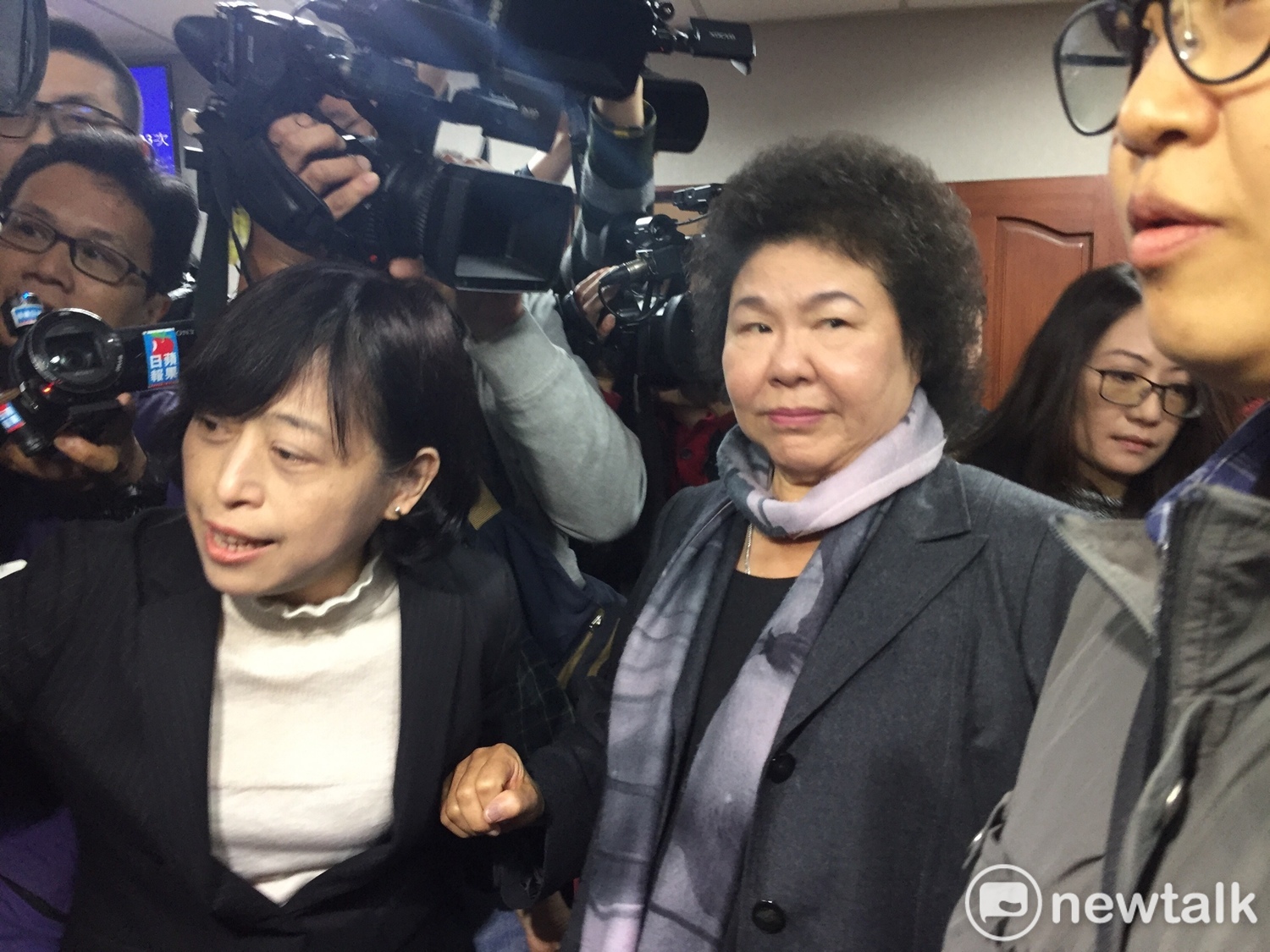 總統府秘書長陳菊今天到立法院司法及法制委員會審查總統府預算並接受備詢。 圖:趙婉淳/攝 總統府秘書長陳菊今天到立法院司法及法制委員會審查總統府預算並接受備詢。 圖:趙婉淳/攝