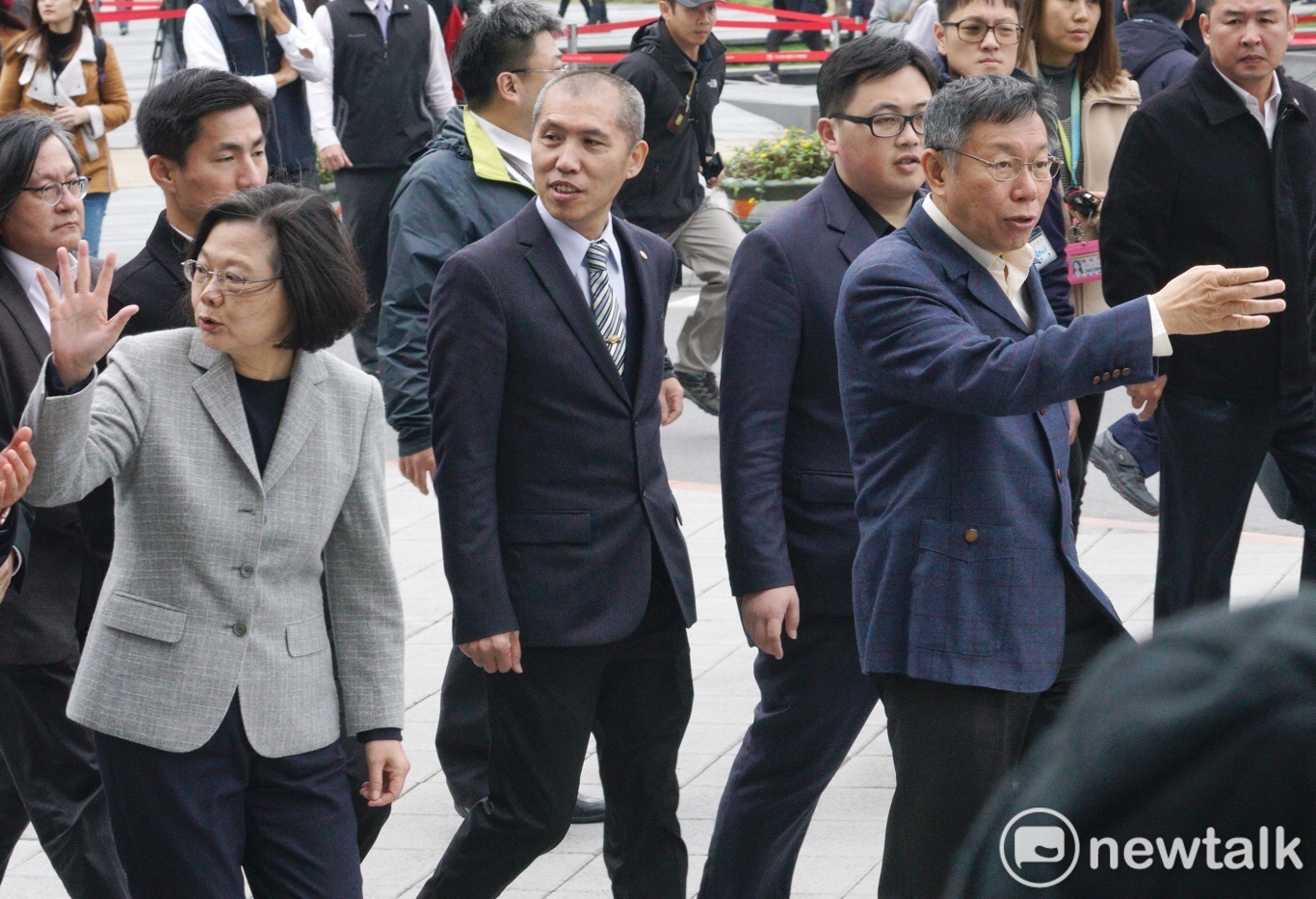 總統蔡英文與台北市長柯文哲,今天下午在北門周邊舉行「蔡柯會」。 圖:張良一/攝 總統蔡英文與台北市長柯文哲,今天下午在北門周邊舉行「蔡柯會」。 圖:張良一/攝