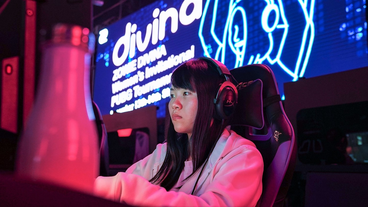 在ZOWIE DIVINA 國際女子《絕地求生》邀請賽中大放異彩的台灣選手Sunny,更是成為了許多電競玩家的女神。