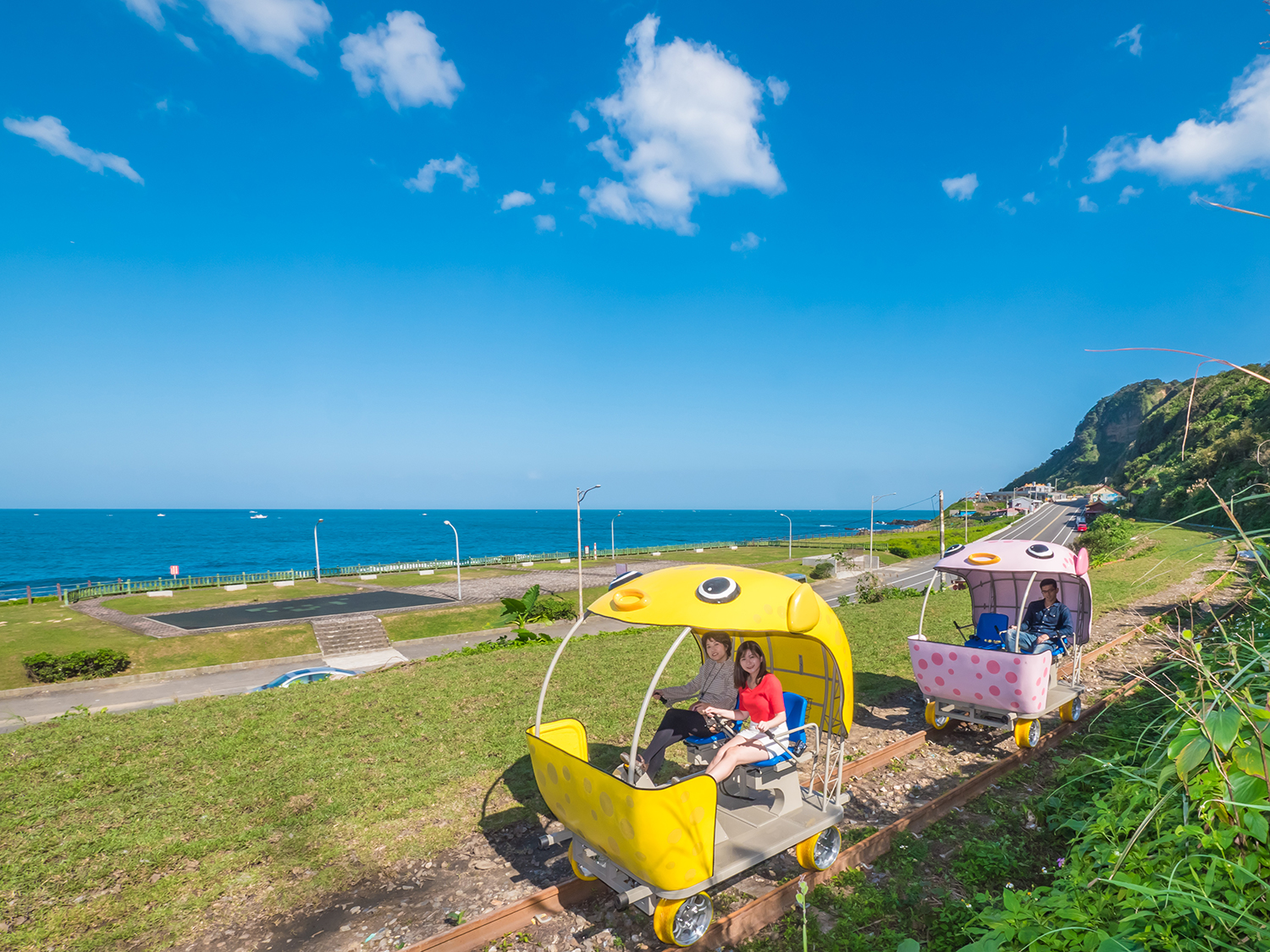 深澳鐵道自行車,結合了沿岸海景、生態、礦坑、鐵道等特色。 圖:新北市政府/提供 深澳鐵道自行車,結合了沿岸海景、生態、礦坑、鐵道等特色。 圖:新北市政府/提供