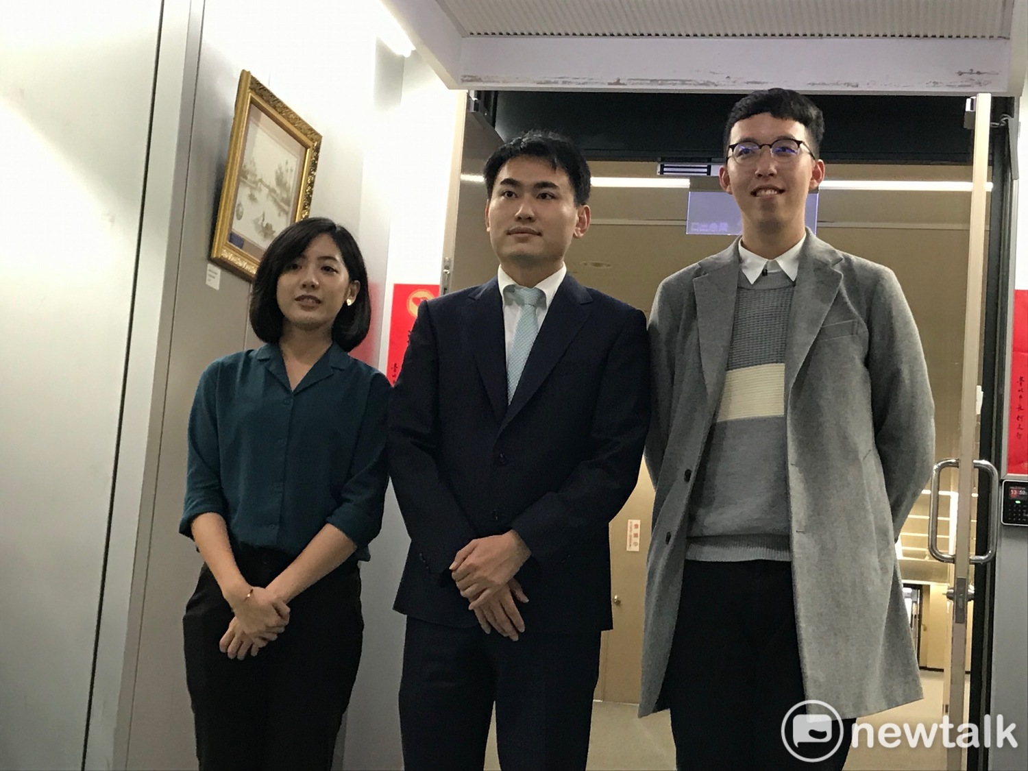 台北市政府副發言人黃瀞瑩(左起)、陳冠廷、柯昱安。 圖 : 新頭殼資料照(周煊惠 / 攝) 台北市政府副發言人黃瀞瑩(左起)、陳冠廷、柯昱安。 圖 : 新頭殼資料照(周煊惠 / 攝)