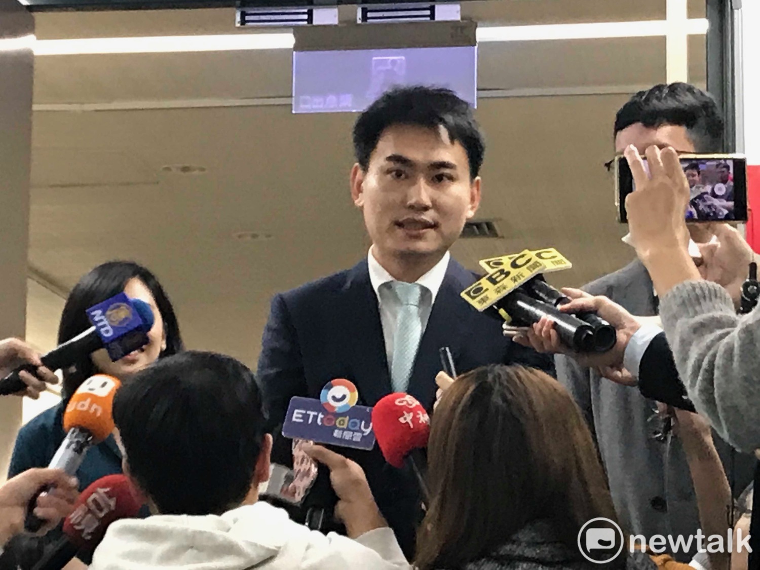 北市府副發言人陳冠廷 圖 : 周煊惠 / 攝 北市府副發言人陳冠廷 圖 : 周煊惠 / 攝