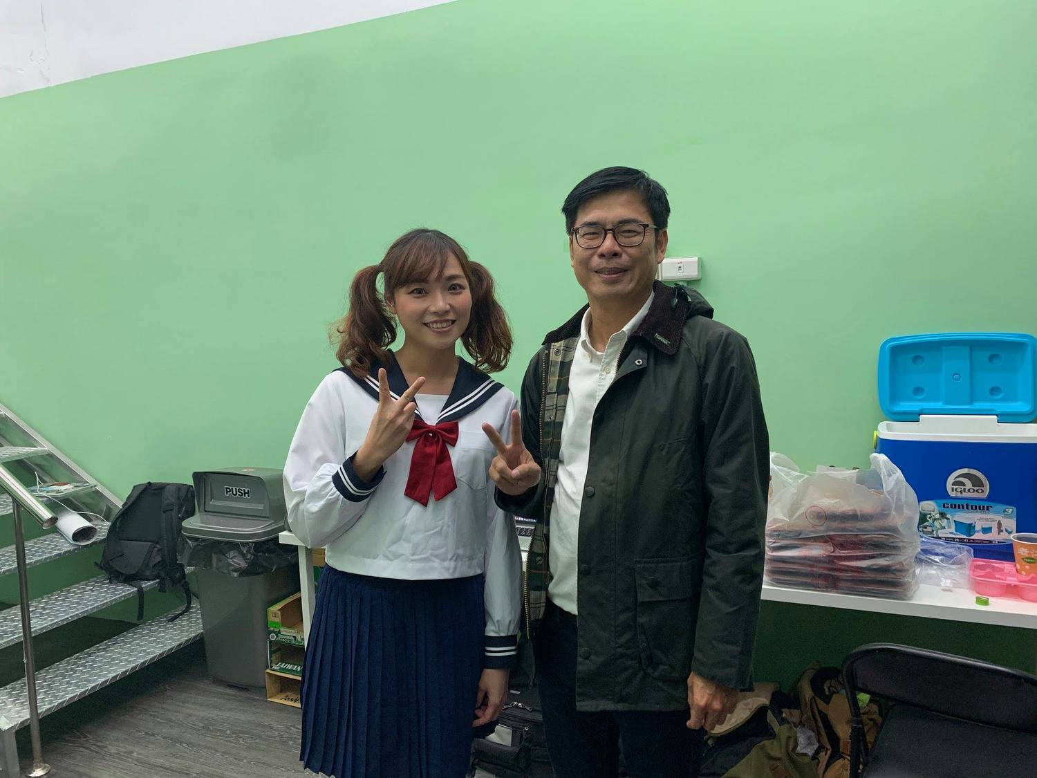 陳其邁與PiA吳蓓雅合影。 圖:翻攝自陳其邁臉書 陳其邁與PiA吳蓓雅合影。 圖:翻攝自陳其邁臉書