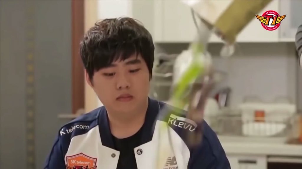 Bang經過一番努力之後逐漸瘦身有成。 Bang經過一番努力之後逐漸瘦身有成。