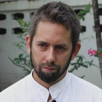 曾遭中國秘密監禁又拍攝認錯影片的瑞典公民彼得達林,向英國投訴,要求撤照中國中央電視台。 圖:翻攝彼得達林推特 曾遭中國秘密監禁又拍攝認錯影片的瑞典公民彼得達林,向英國投訴,要求撤照中國中央電視台。 圖:翻攝彼得達林推特