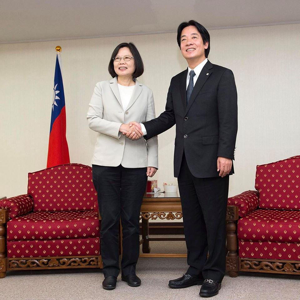 蔡英文VS.賴清德。 圖:翻攝蔡英文 Tsai Ing-wen臉書 蔡英文VS.賴清德。 圖:翻攝蔡英文 Tsai Ing-wen臉書