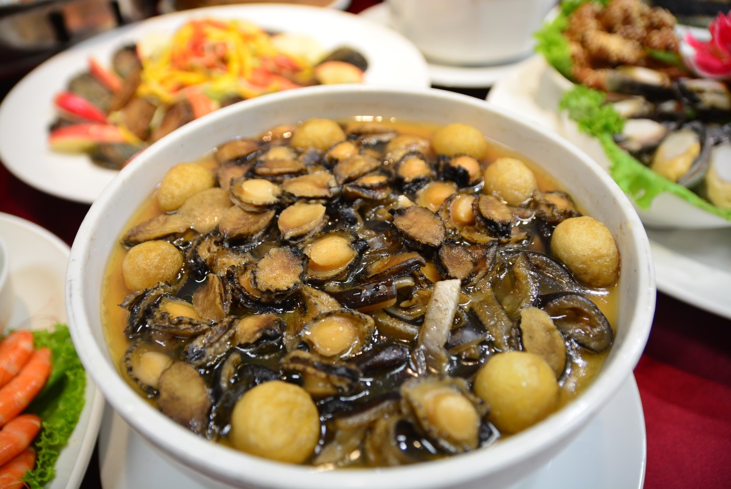 鮑魚經常是年節常備食材,輕鬆料理就能美味上桌。 圖:新北市農業局漁管處提供 鮑魚經常是年節常備食材,輕鬆料理就能美味上桌。 圖:新北市農業局漁管處提供