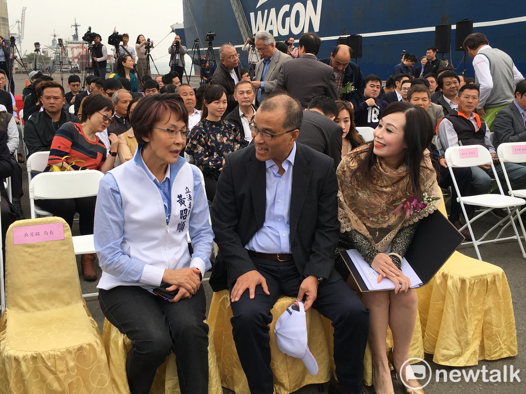 高雄市副市長葉匡時(中)及立委黃昭順(左)均出席。 圖 : 孫家銘/攝 高雄市副市長葉匡時(中)及立委黃昭順(左)均出席。 圖 : 孫家銘/攝