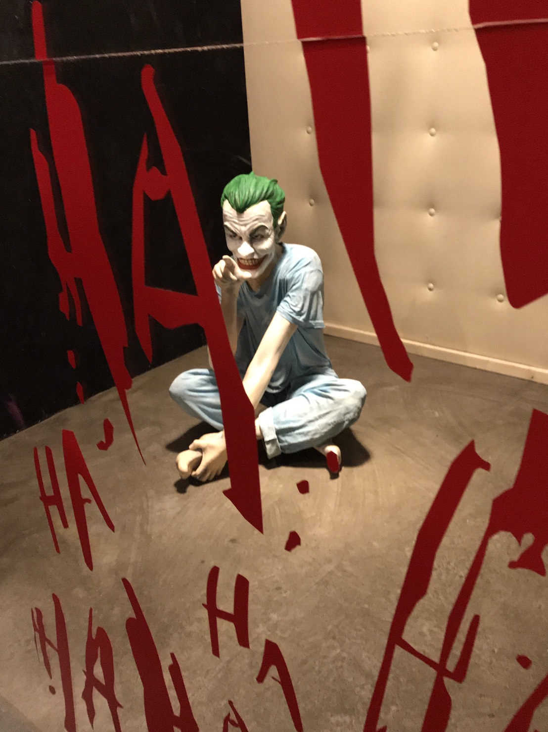 今年適逢蝙蝠俠80周年,大會也安排了蝙蝠俠的大展。 圖/蔡筱穎攝 今年適逢蝙蝠俠80周年,大會也安排了蝙蝠俠的大展。 圖/蔡筱穎攝