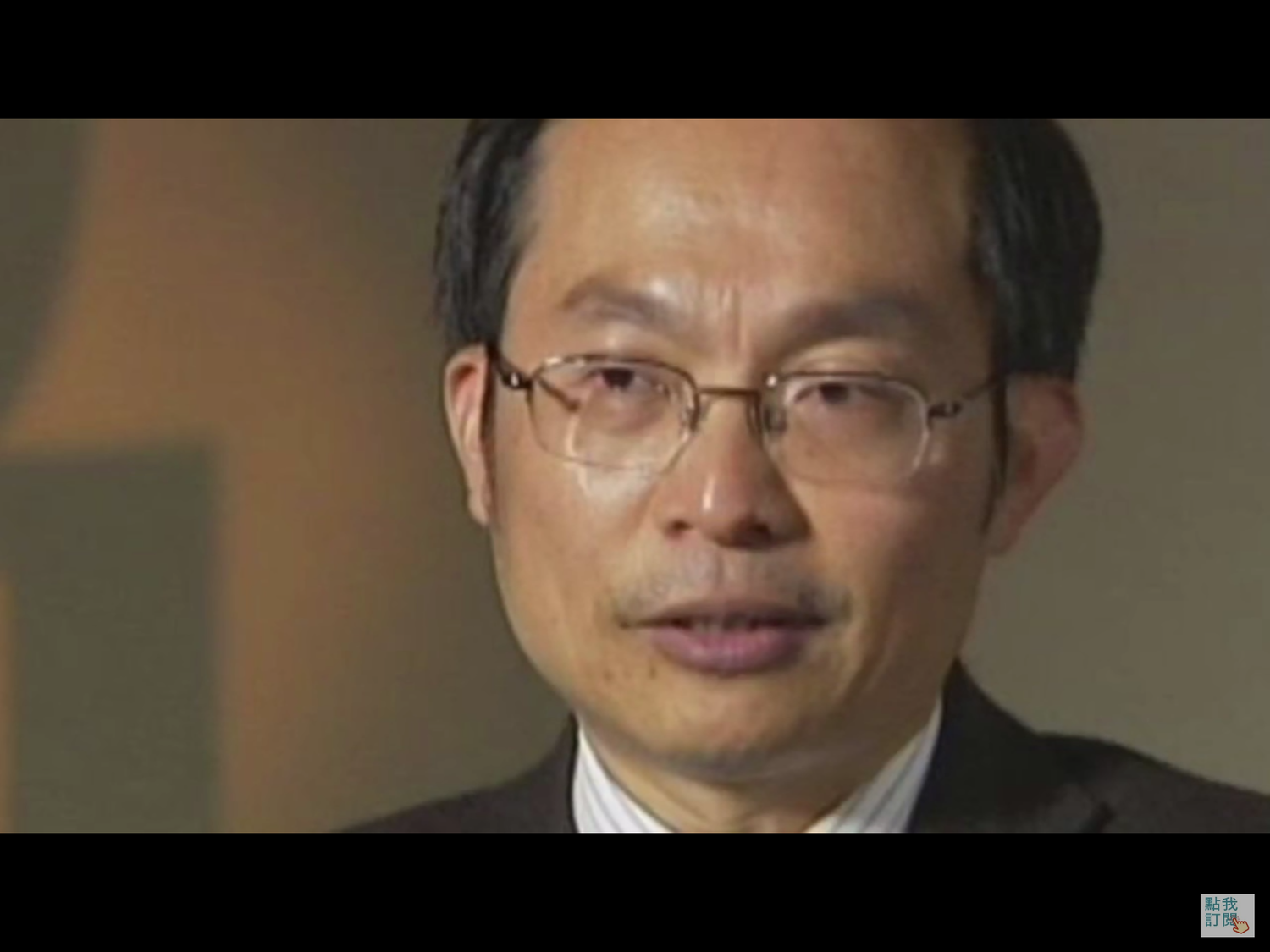 馮崇義(如圖)多年來與楊恆均亦師亦友,兩年前他回到中國調研期間,也曾經被中國官方限制出境,關押和秘密訊問一週後獲釋。他認為,楊恆均目前應該被關押在所謂的黑獄中。報導指出,楊恆均被拘押的理由與前不久被抓捕的兩名加拿大公民相同。 圖:翻攝自Youtube 馮崇義(如圖)多年來與楊恆均亦師亦友,兩年前他回到中國調研期間,也曾經被中國官方限制出境,關押和秘密訊問一週後獲釋。他認為,楊恆均目前應該被關押在所謂的黑獄中。報導指出,楊恆均被拘押的理由與前不久被抓捕的兩名加拿大公民相同。 圖:翻攝自Youtube