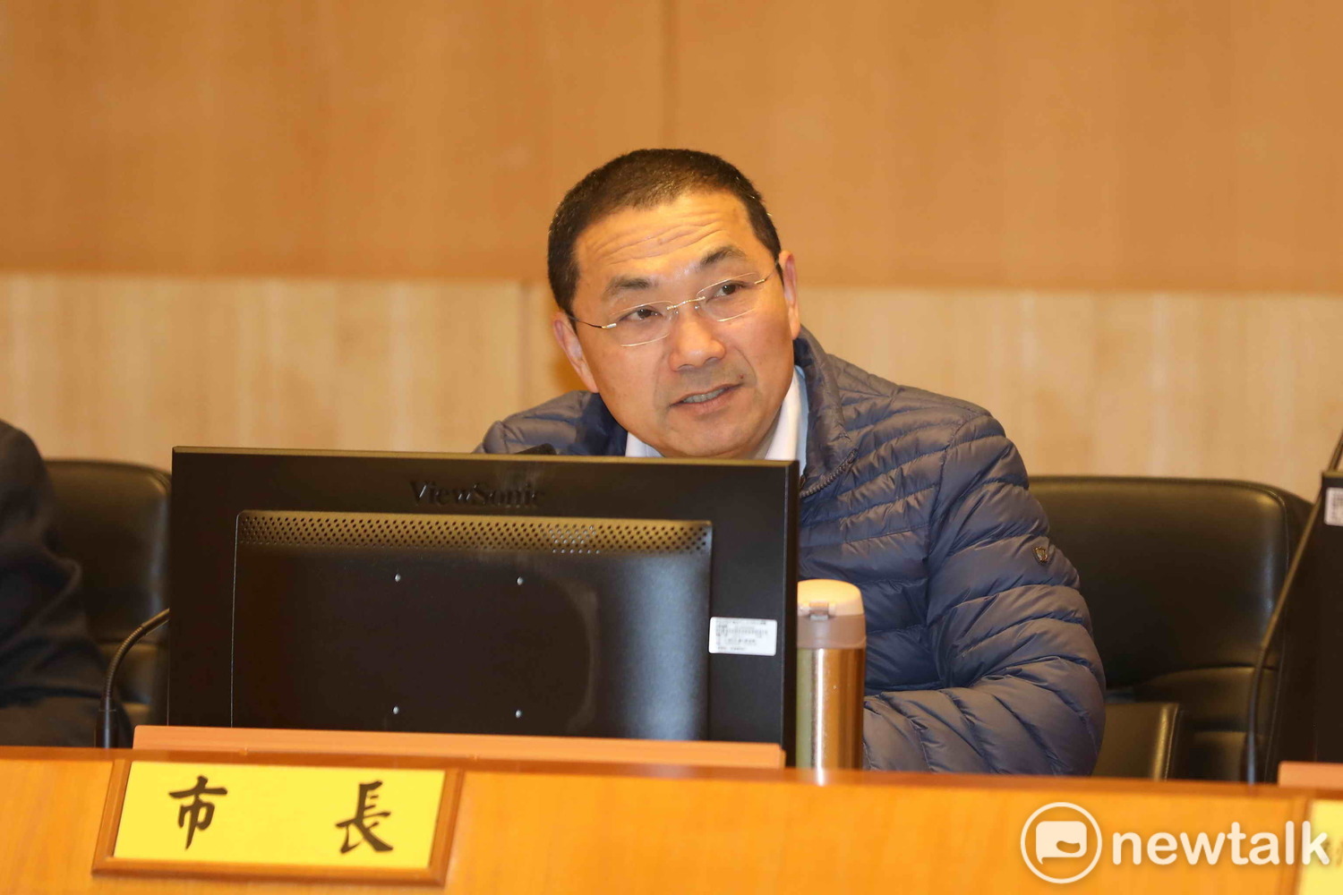 侯友宜宣布今年2千萬元將納入公益大平台運用,持續執行幸福保衛站和敬老眼鏡方案,嘉惠更多弱勢學子、長輩。 圖:王峻昌/攝 侯友宜宣布今年2千萬元將納入公益大平台運用,持續執行幸福保衛站和敬老眼鏡方案,嘉惠更多弱勢學子、長輩。 圖:王峻昌/攝
