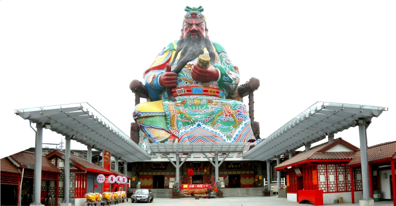 普天宮的巨大關公像成為新竹古奇峰最顯著的地標。 圖:截自財團法人台灣省新竹市普天宮官方網站 普天宮的巨大關公像成為新竹古奇峰最顯著的地標。 圖:截自財團法人台灣省新竹市普天宮官方網站