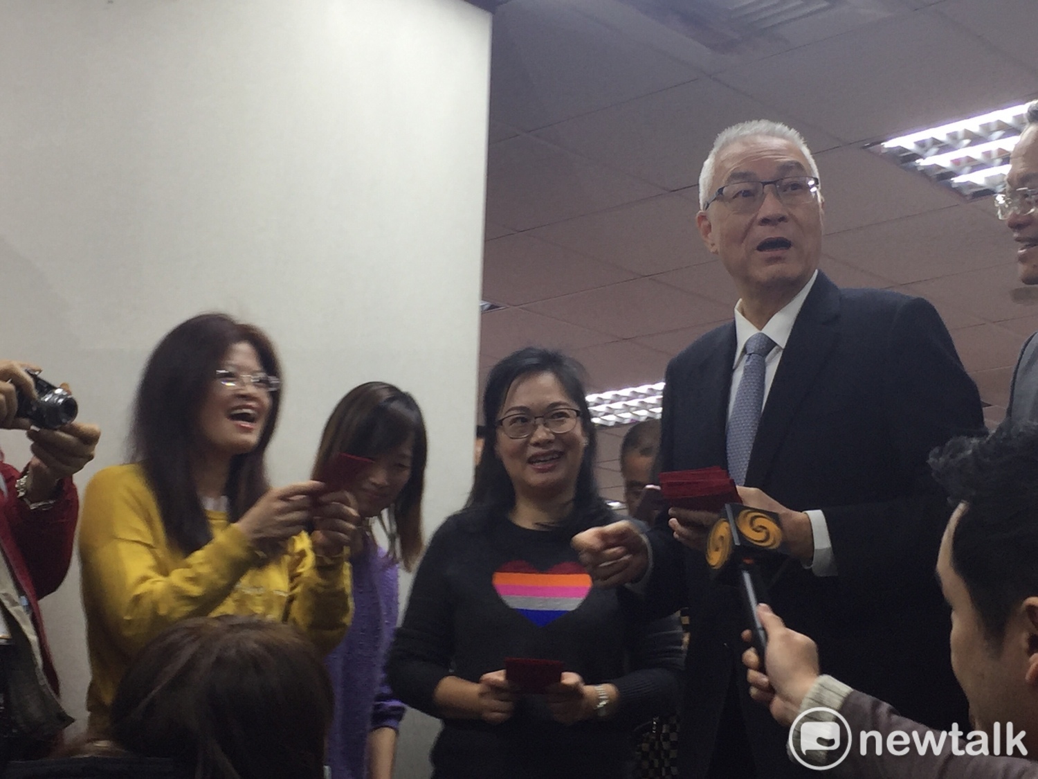 首先吳敦義到黨中央6樓的中投公司。 圖:趙婉淳/攝 首先吳敦義到黨中央6樓的中投公司。 圖:趙婉淳/攝